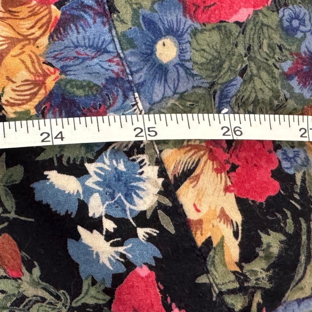 Vintage 90s shirts. Approx size medium. - Picture 4 of 6